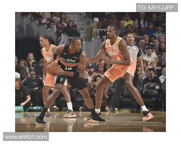 2015年骑士与马刺经典对决全场录像回放精彩瞬间回顾