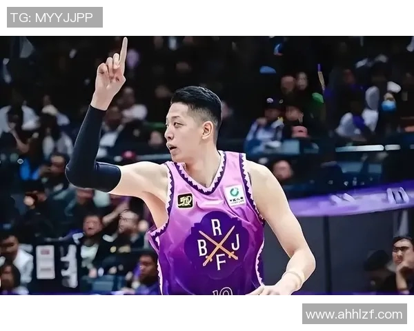 沈梓捷：从青年才俊到篮球明星的成长之路与奋斗历程