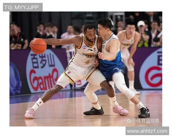 勇士与森林狼激战十二回合赛场上演精彩对决引发球迷热议